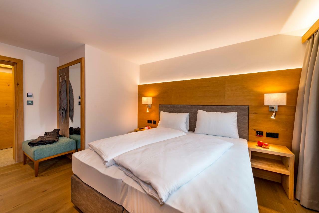 Tiroler Weinstube Aparthotel Seefeld in Tirol Eksteriør bilde